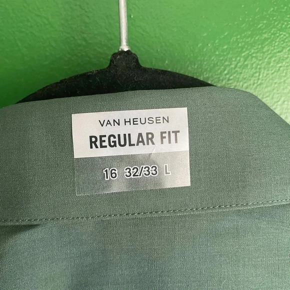 Olive Van Heusen NWT Button Down Shirt Size 16 32/33 - Picture 5 of 6